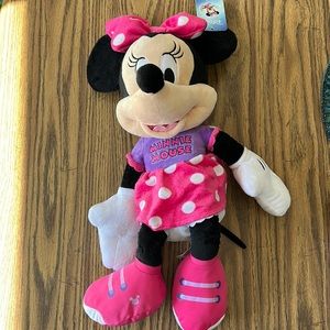 2015 Disney Minnie Mouse Doll